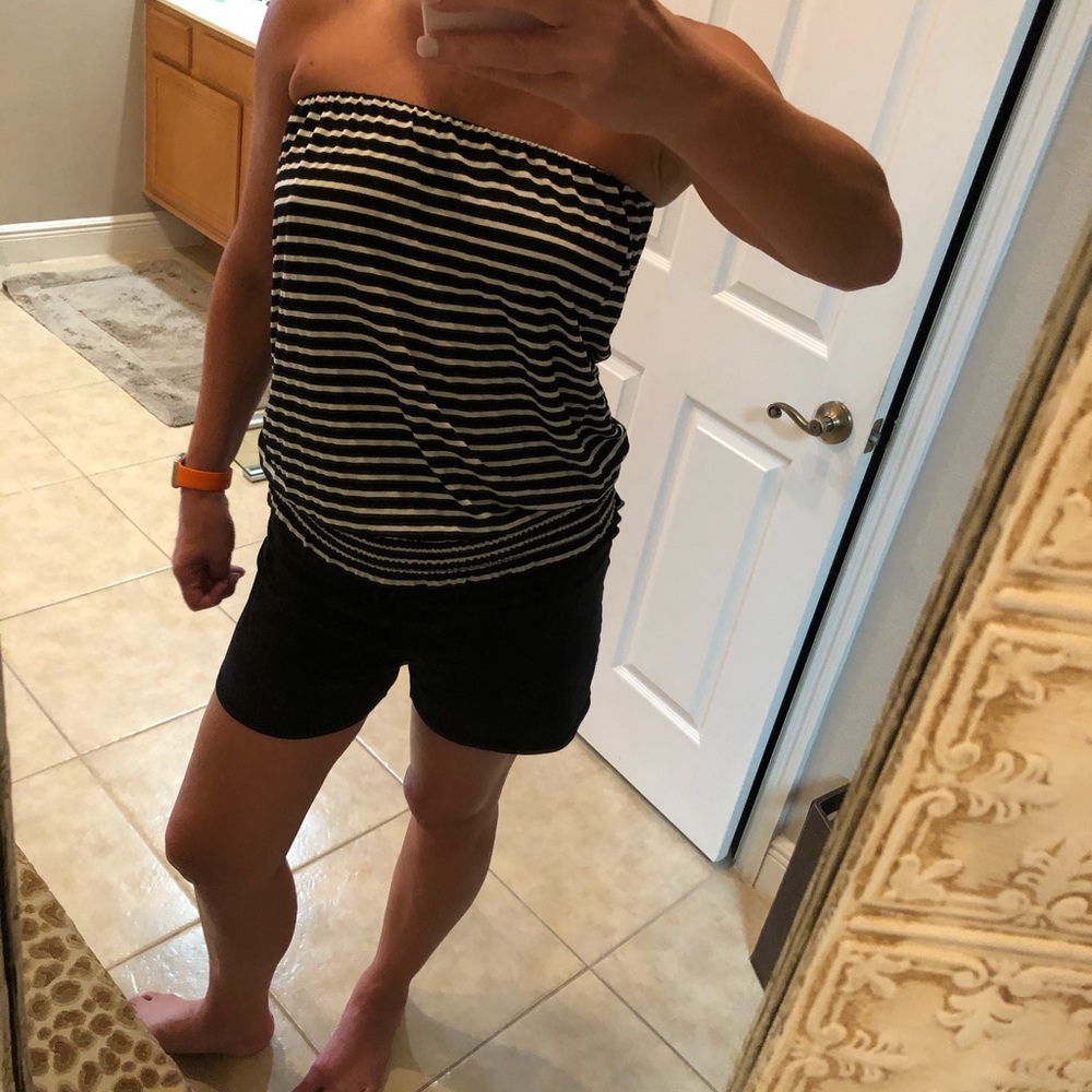 EUC. Veronicam Strapless top.